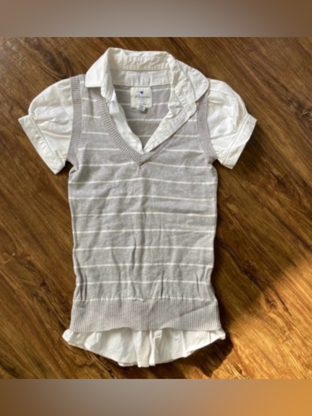 Bluenotes Layered White Collared Shirt with Gray Striped Vest Size XS Women’s